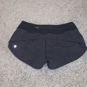 Lululemon Black Speed Up Short Size 4 2.5”